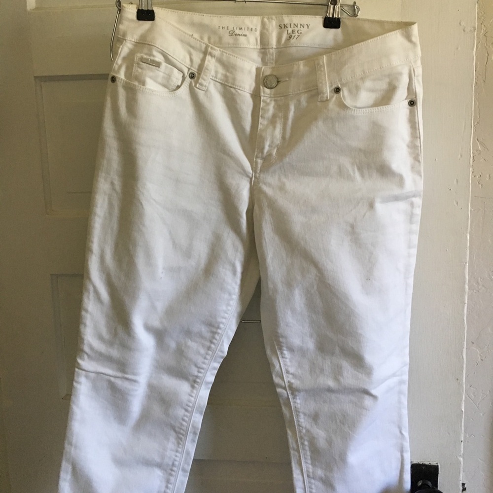 White denim jeans
